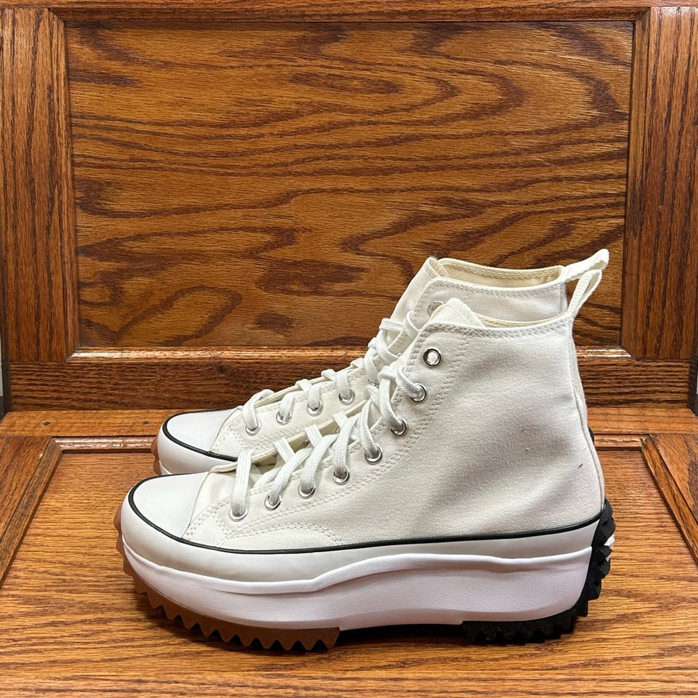 Converse Run Star Hike Hi White Black Gum Shoes - Picture 2 of 8